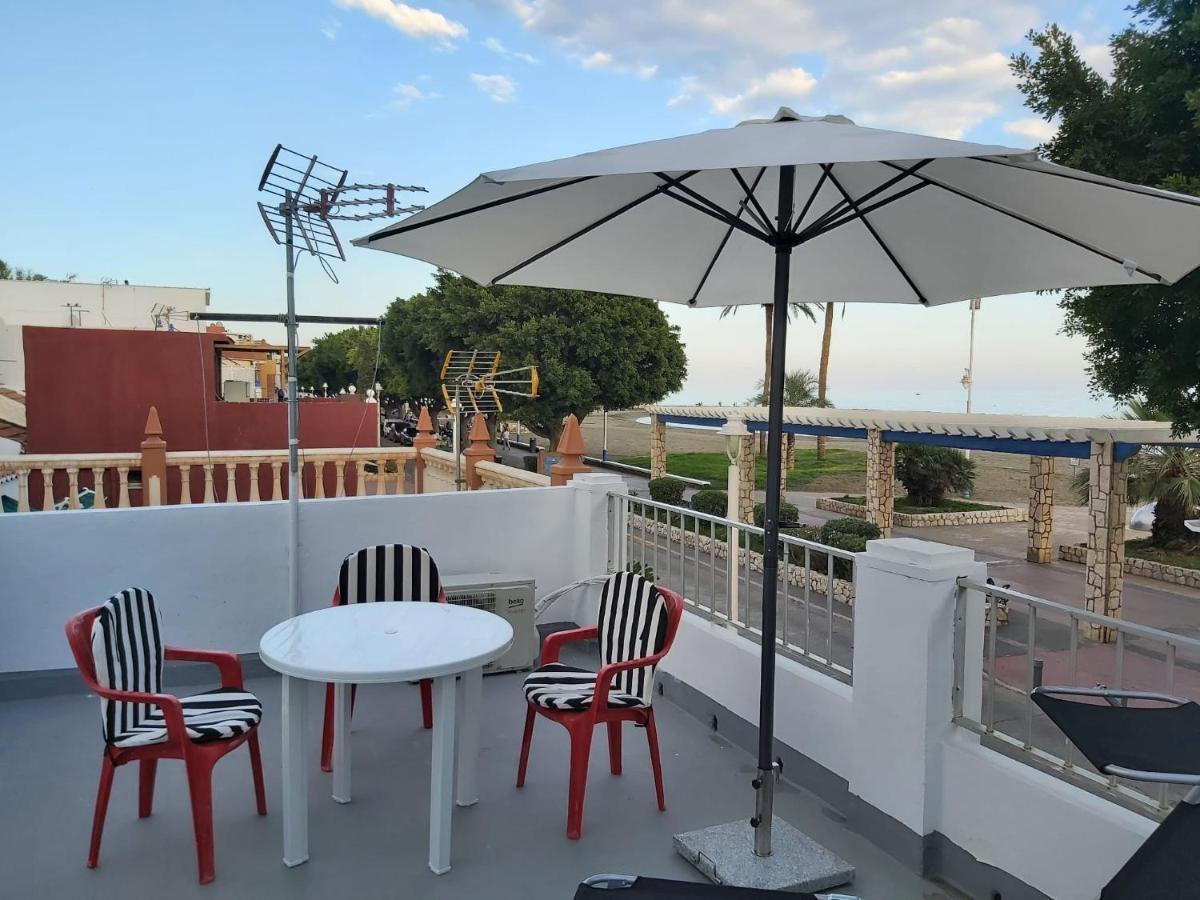 Beachfront House Málaga Exterior foto