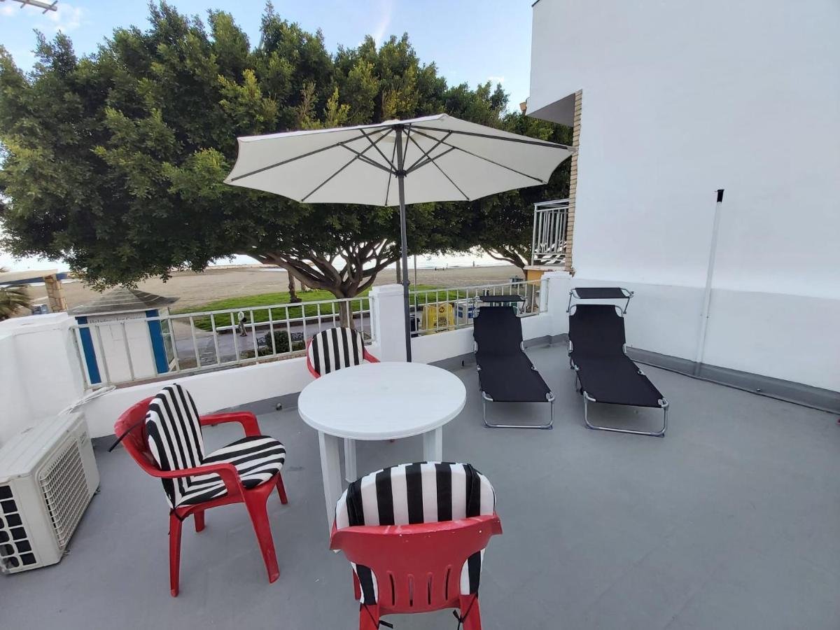 Beachfront House Málaga Exterior foto